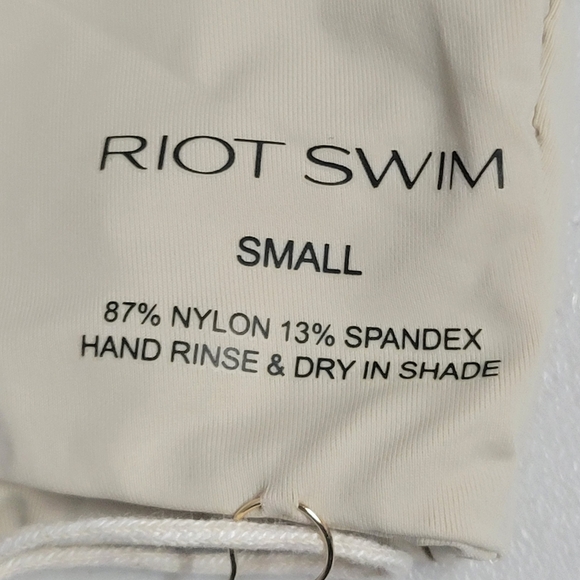 Riot Swim NWT Eden bikini Top Size Small. - Picture 9 of 12